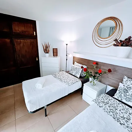 דירה Flor Ocean View פלאיה דל קורה