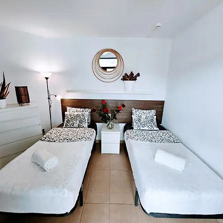 Flor Ocean View פלאיה דל קורה